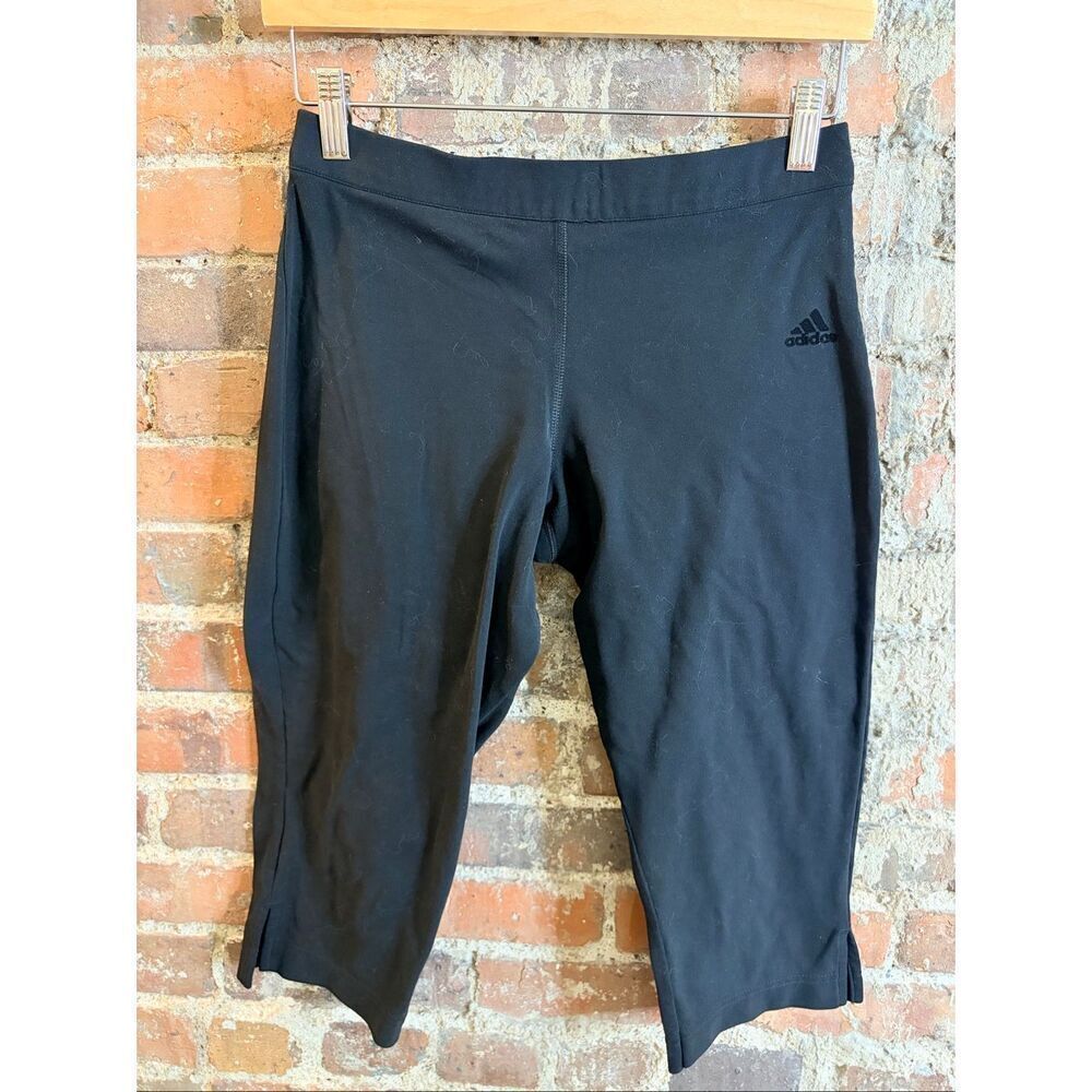 ADIDAS • Black Basic Stretchy Cotton Athletic Capri Pant • Ladies size Medium